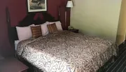 Room Photo for Pin Oak Parkway Inn